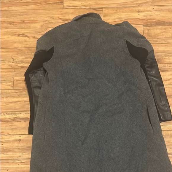 Danier wool coat - Picture 4 of 4